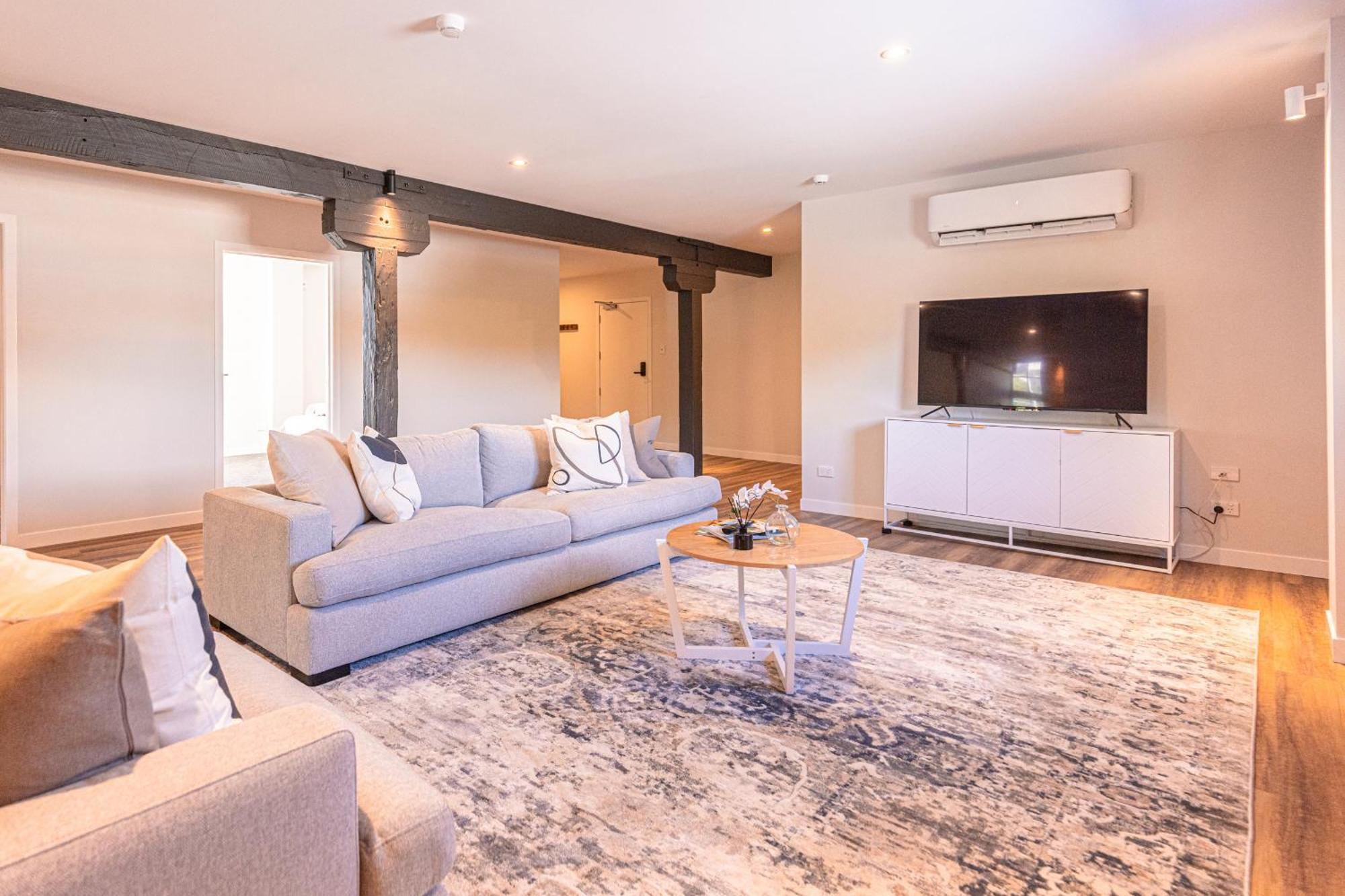 Johnston Apartments - Award-Winning Building, Your Unforgettable Stay Whanganui Exteriör bild